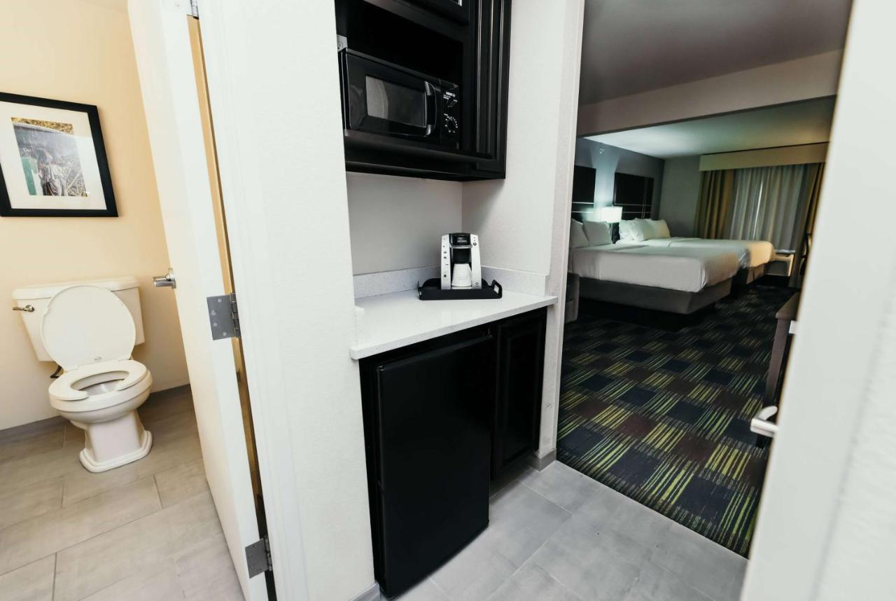La Quinta Inn & Suites By Wyndham Ankeny Ia - Des Moines Ia Zewnętrze zdjęcie