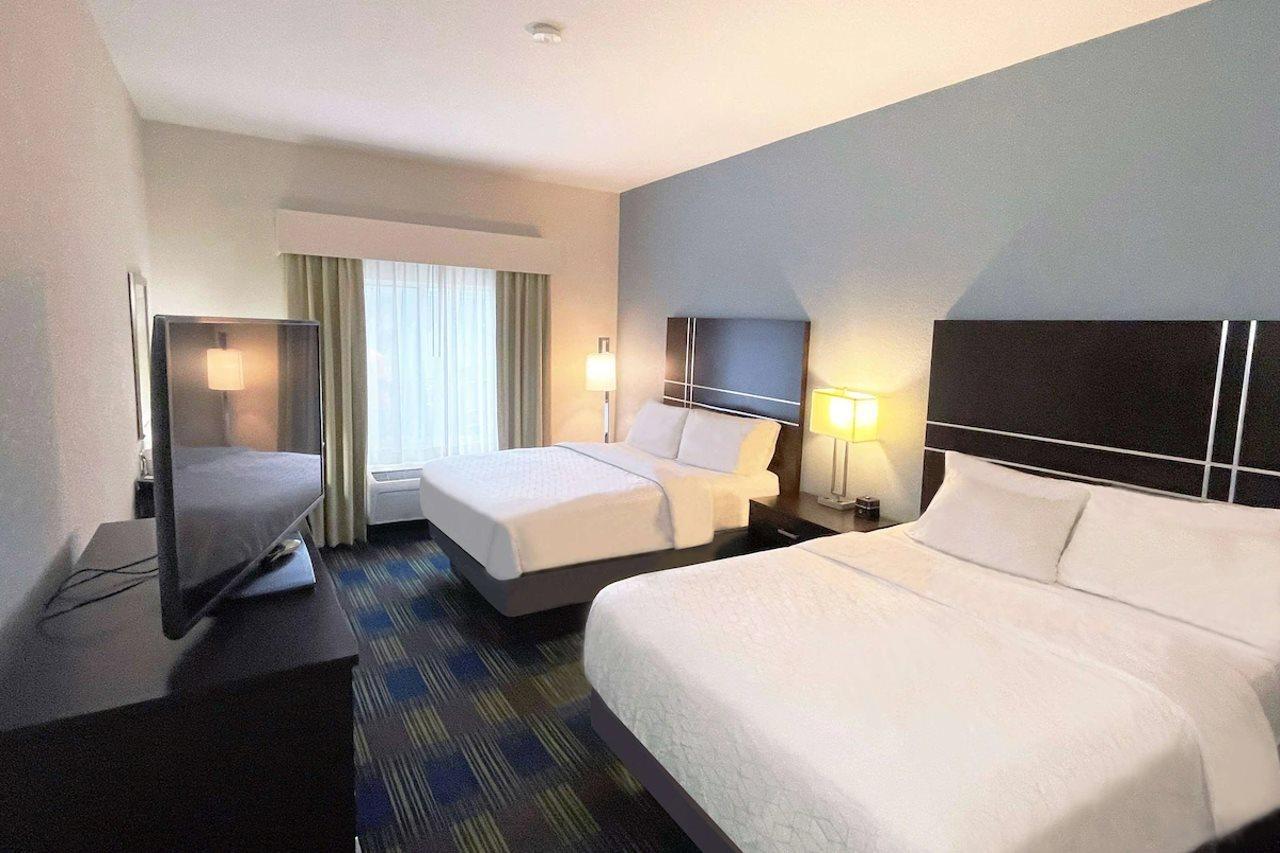 La Quinta Inn & Suites By Wyndham Ankeny Ia - Des Moines Ia Zewnętrze zdjęcie