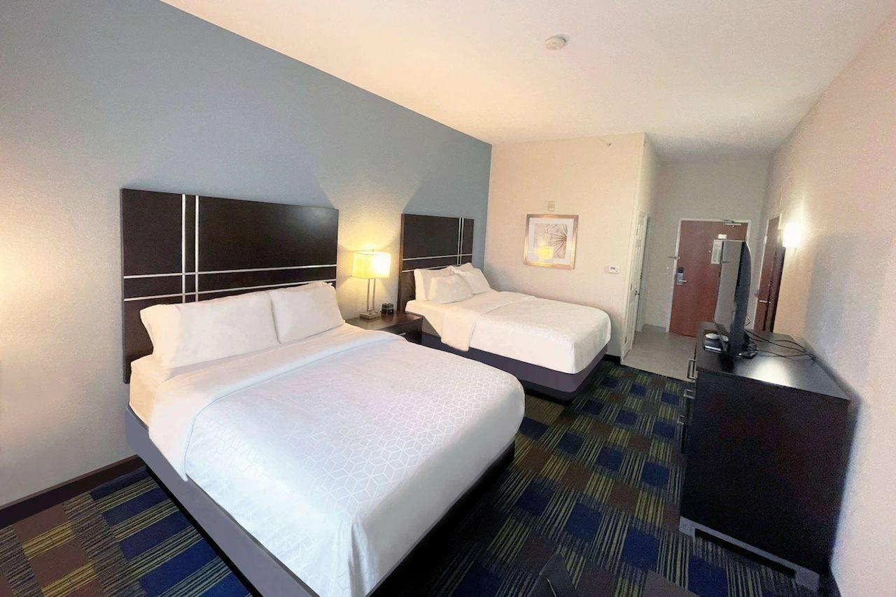 La Quinta Inn & Suites By Wyndham Ankeny Ia - Des Moines Ia Zewnętrze zdjęcie